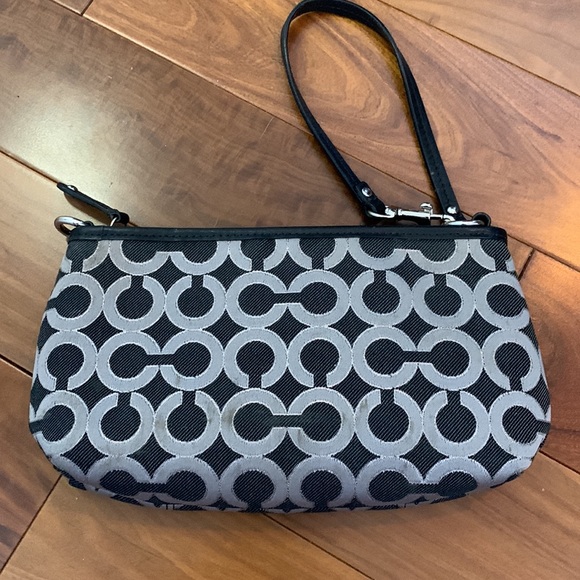 Coach purse - Picture 4 of 6